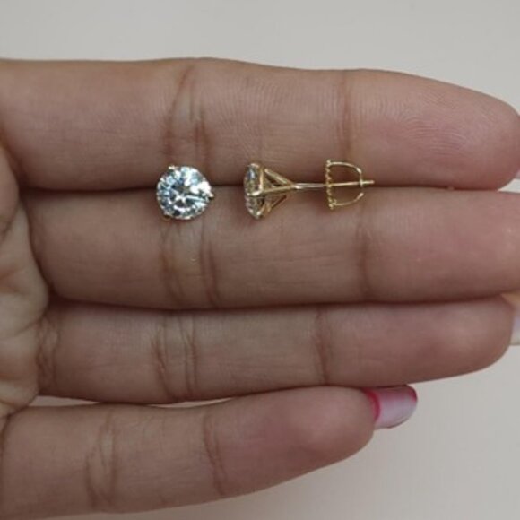 14Kt Gold 3 Prong Martini 1.80Ct Lab Grown Diamond Stud Earrings - Picture 4 of 5